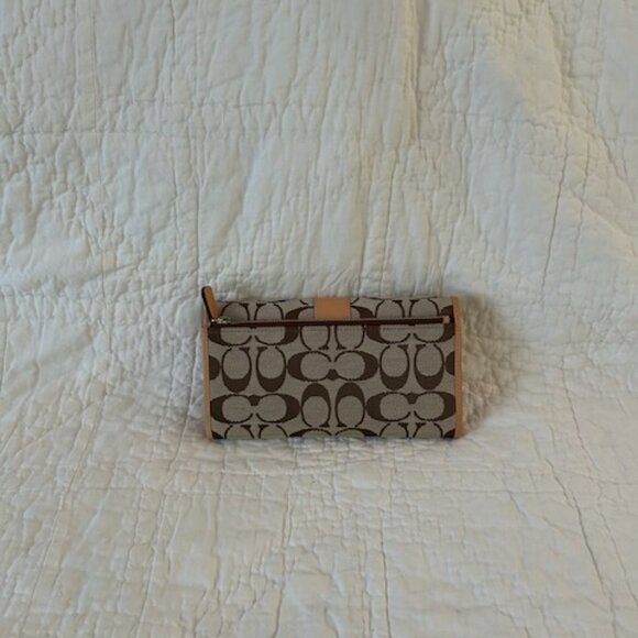 Coach Wallet - Picture 3 of 5